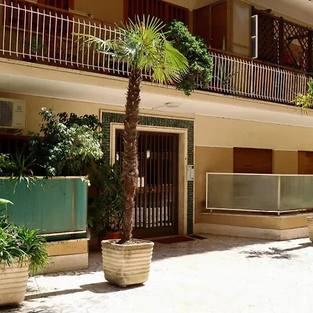 Large Vatican Loft Near The Metro Apartman Róma